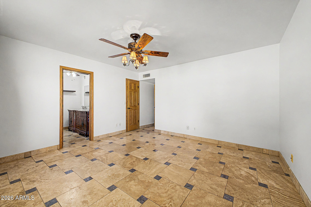 5403 S Heather Drive - Photo 15