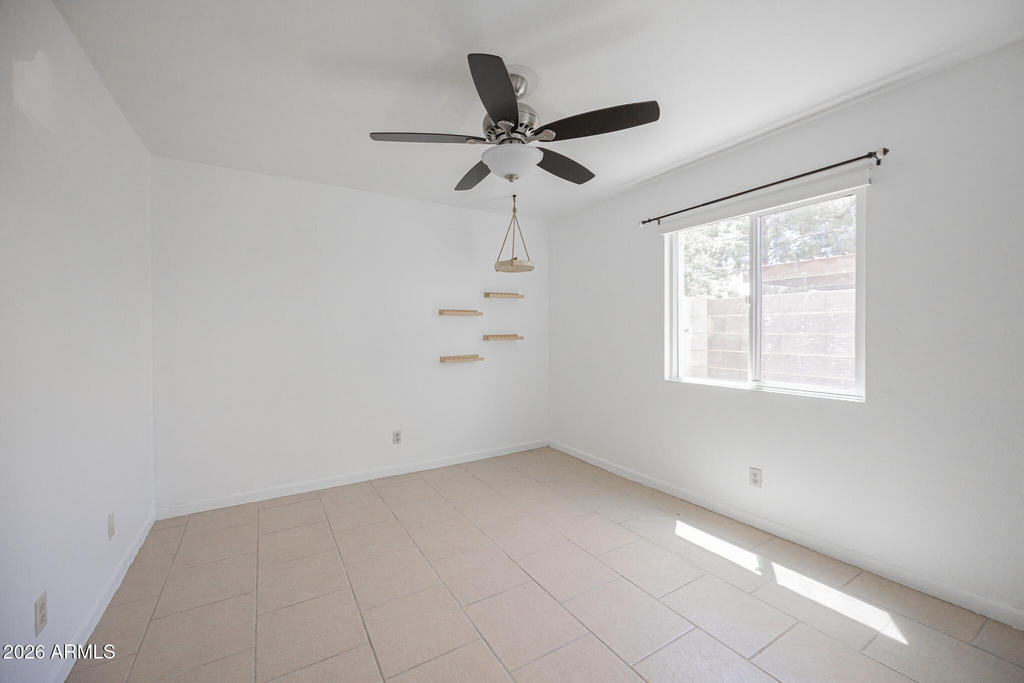 625 S Allred Drive - Photo 17