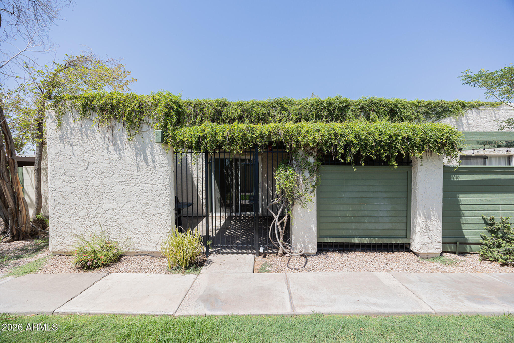 625 S Allred Drive - Photo 1