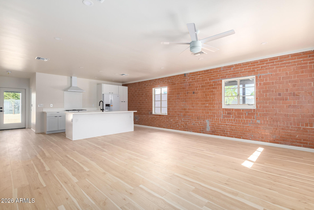1332 E Diamond Street - Photo 2