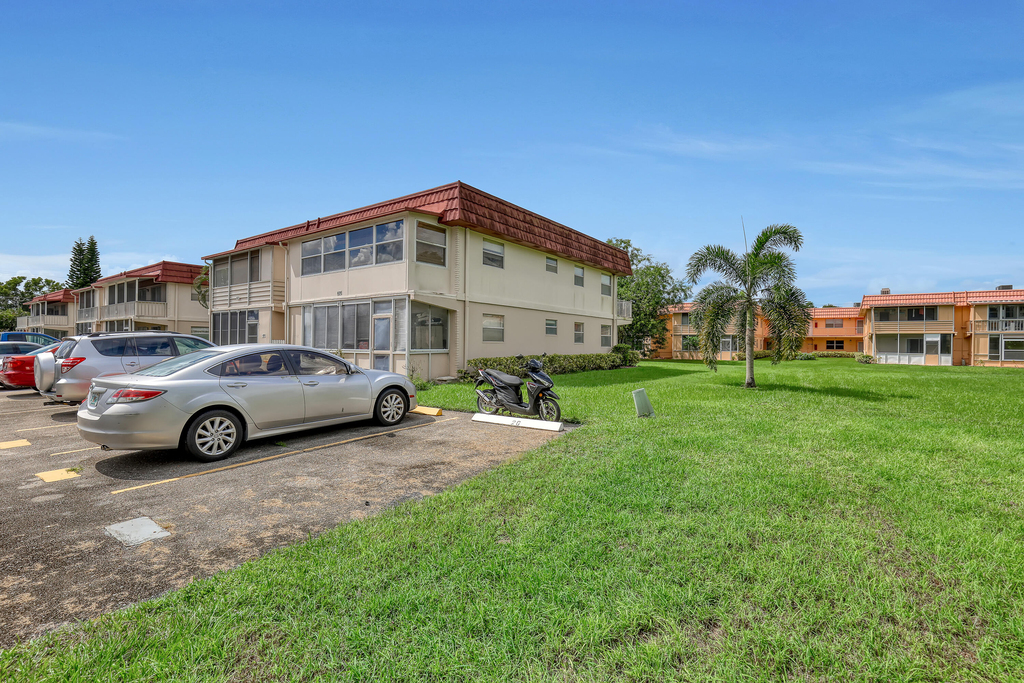 611 Saxony M Park - Photo 10