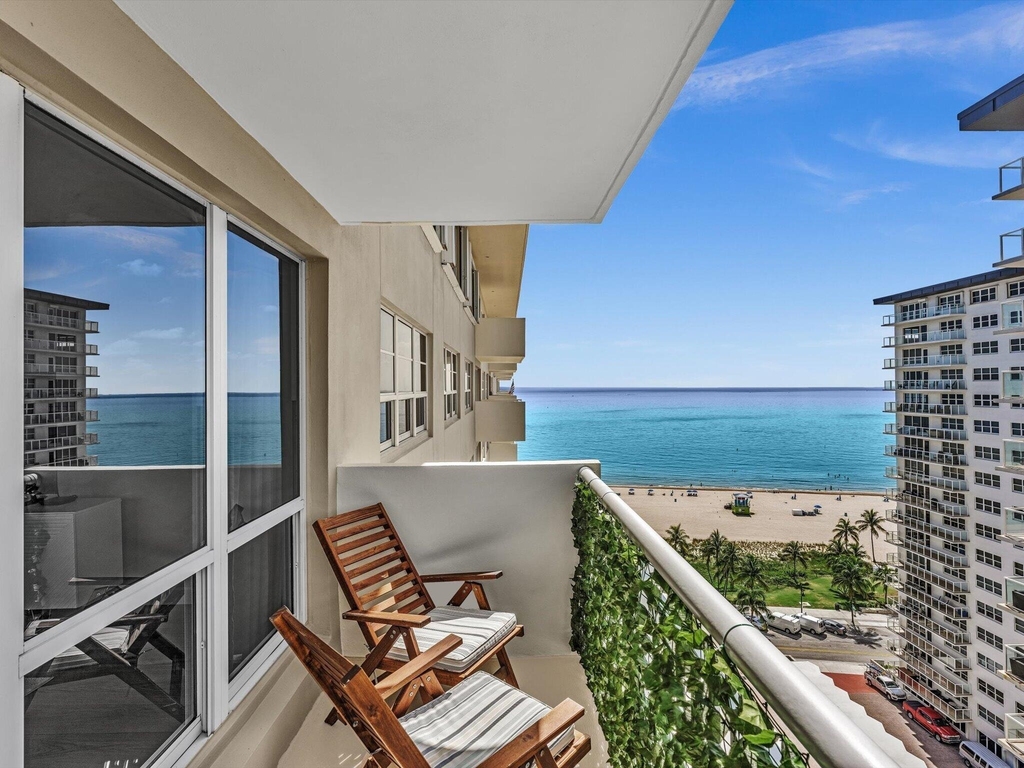 133 N Pompano Beach Boulevard - Photo 9