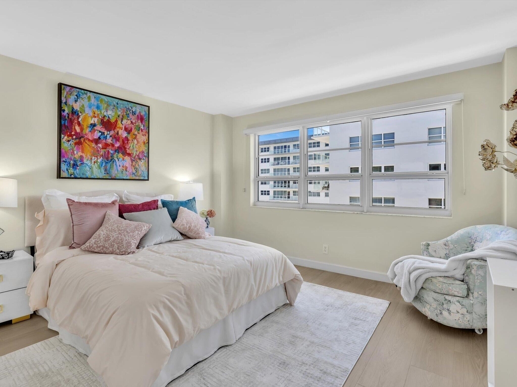 133 N Pompano Beach Boulevard - Photo 15