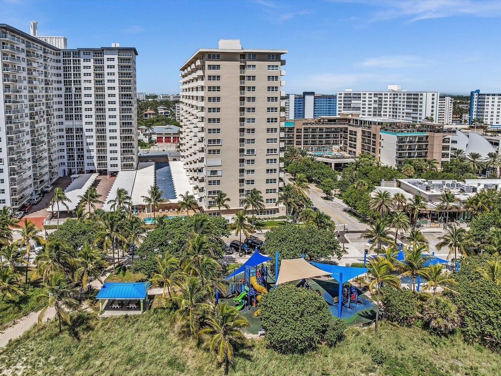 133 N Pompano Beach Boulevard - Photo 41