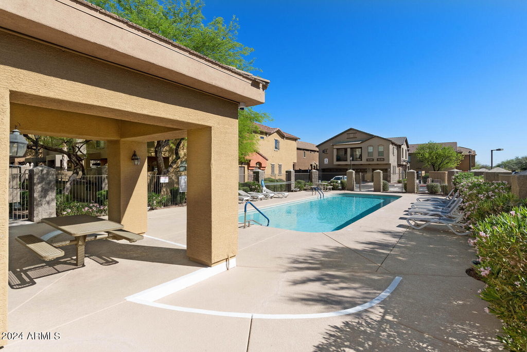 2250 E Deer Valley Road - Photo 23