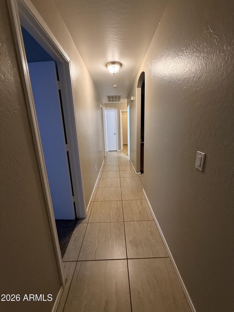 1622 S 229th Avenue - Photo 8