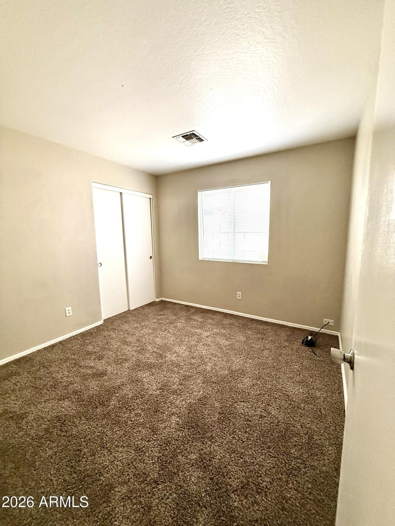 1622 S 229th Avenue - Photo 7