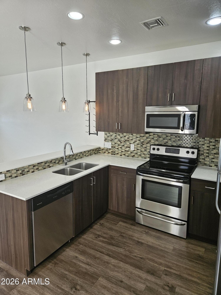 7981 E Wilshire Drive - Photo 2