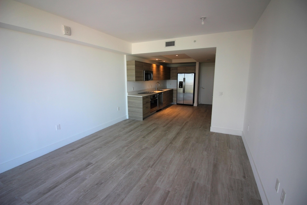 121 Ne 34th Street - Photo 7
