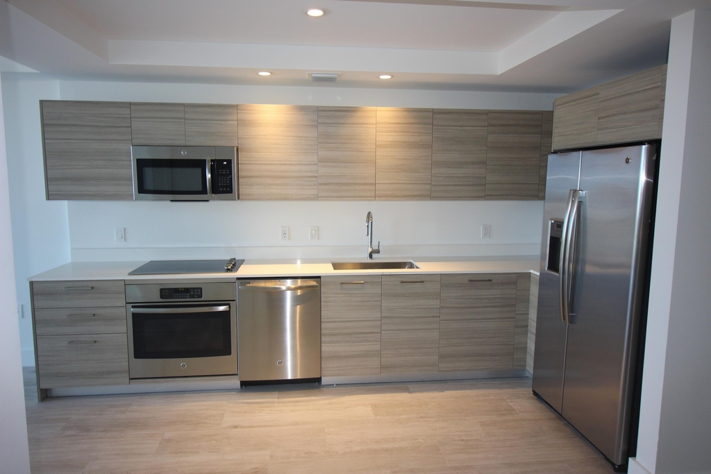 121 Ne 34th Street - Photo 8