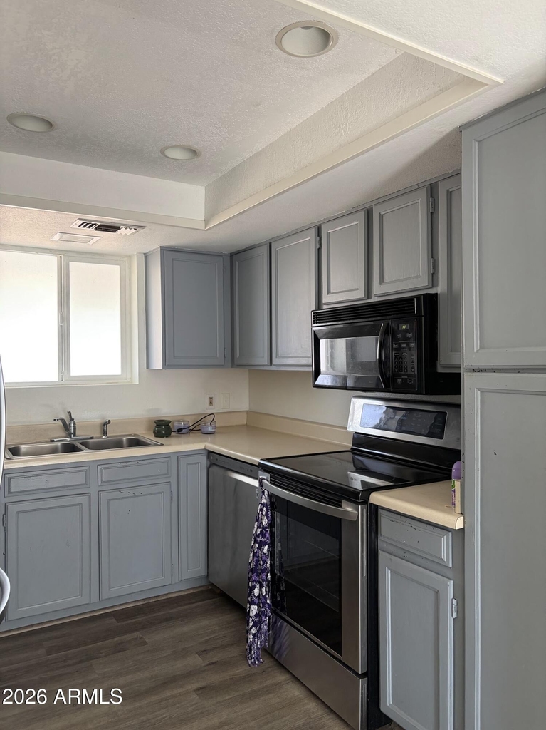 1139 W Laredo Street - Photo 10
