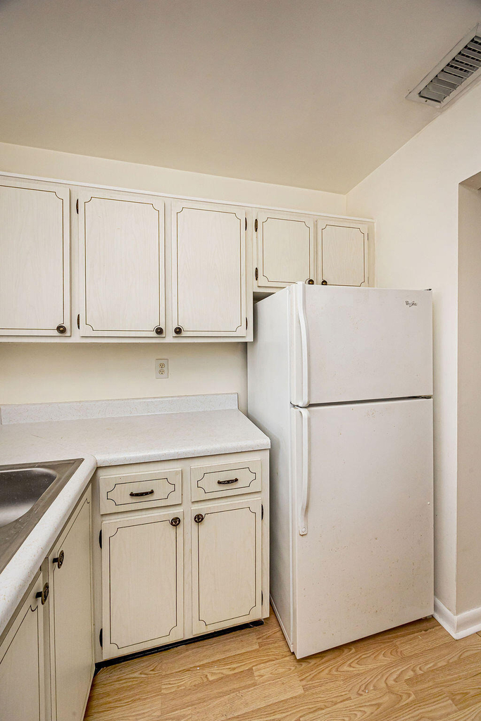 420 W Palm Street - Photo 3