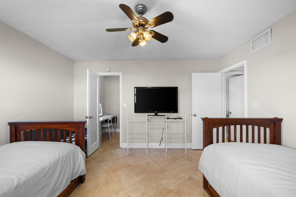 511 Bayshore Drive - Photo 9