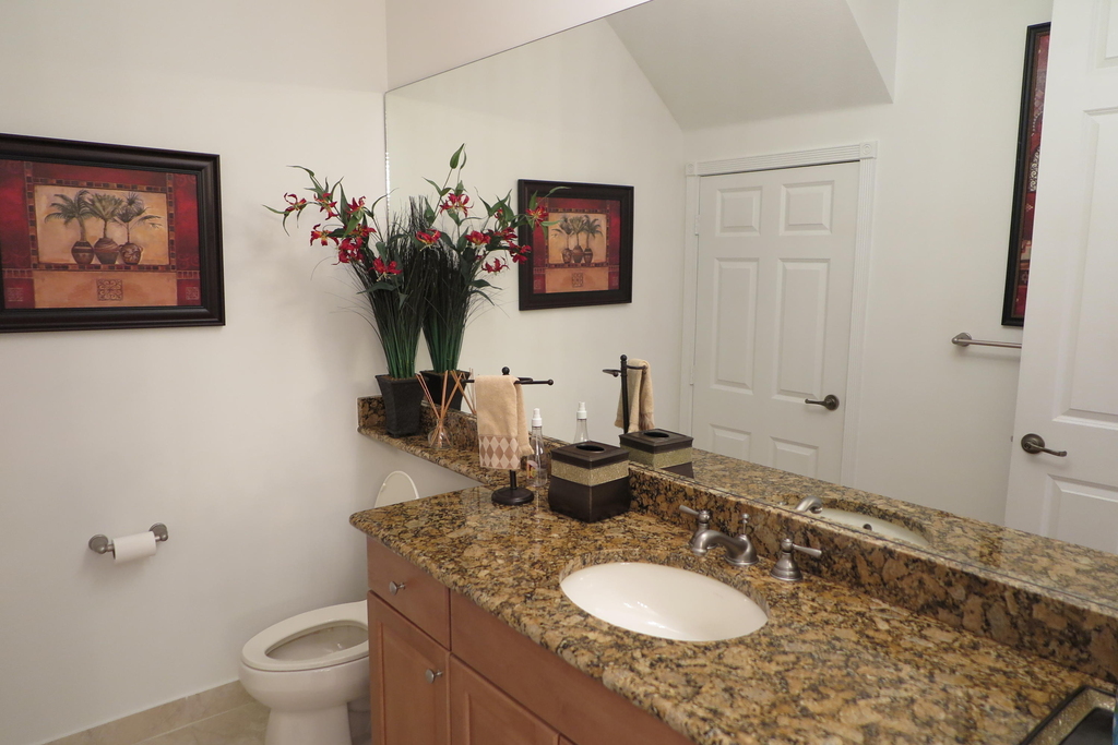 819 Nw 82nd Place - Photo 9