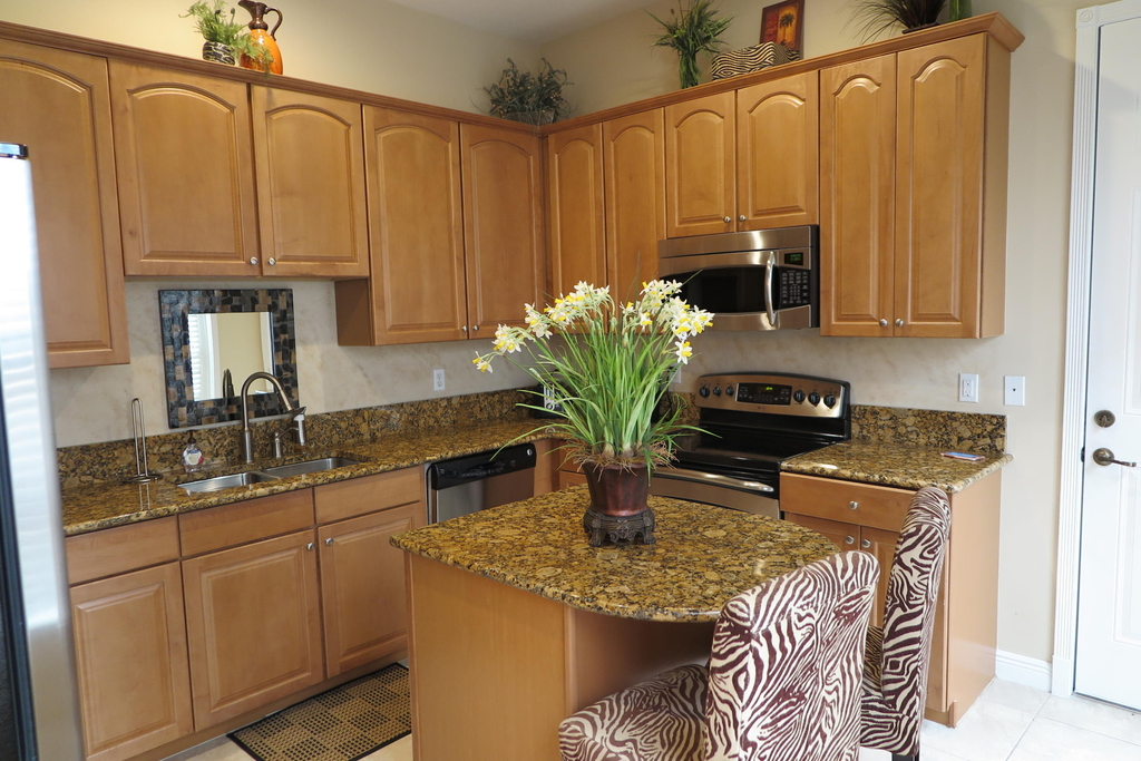 819 Nw 82nd Place - Photo 2