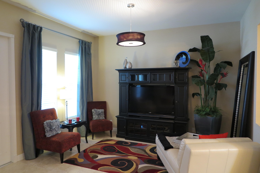 819 Nw 82nd Place - Photo 1