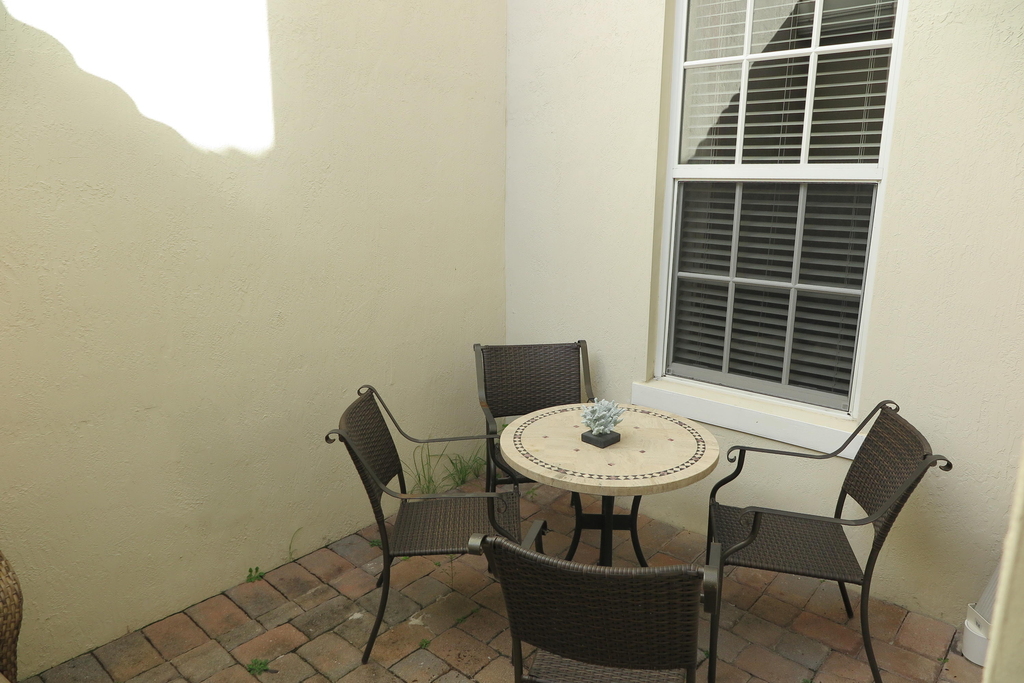 819 Nw 82nd Place - Photo 10