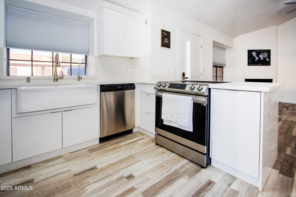5704 E Aire Libre Avenue - Photo 8