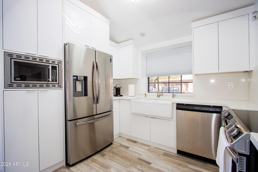 5704 E Aire Libre Avenue - Photo 10