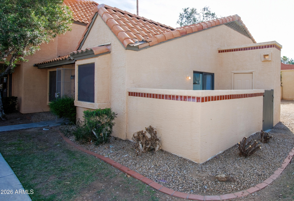 5704 E Aire Libre Avenue - Photo 2