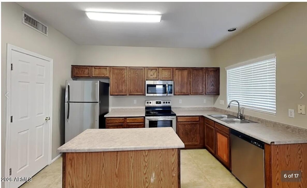 1640 S 171st Drive - Photo 3
