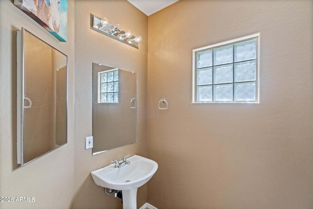 9750 N Monterey Drive - Photo 7