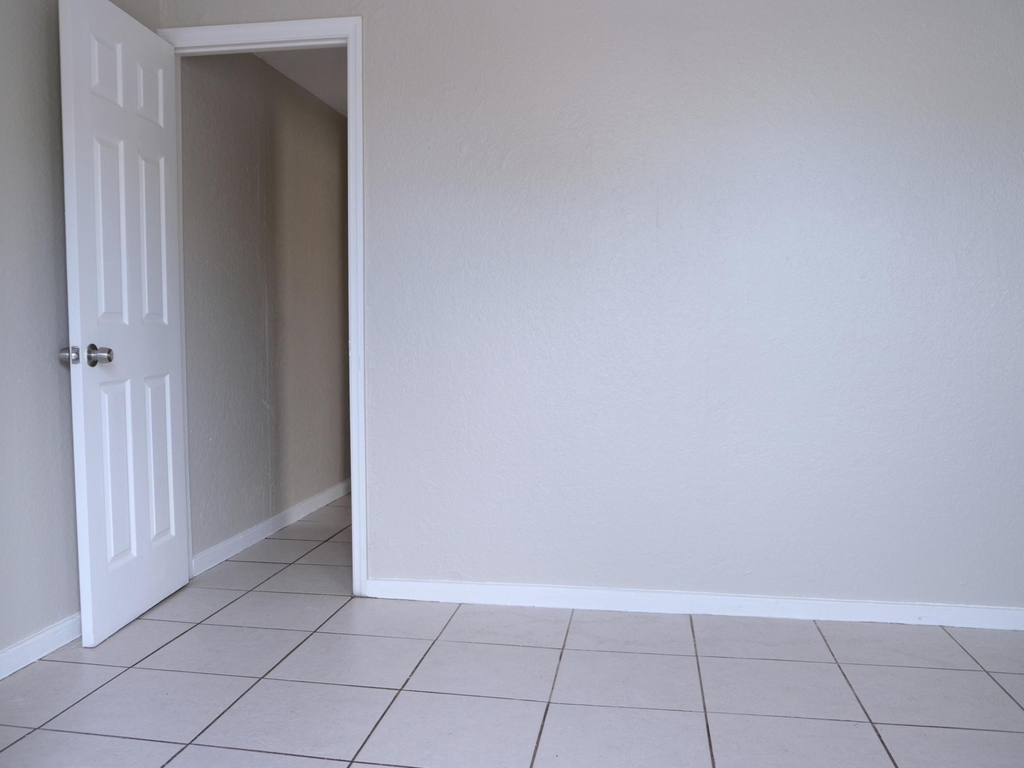 1104 22nd Street - Photo 0