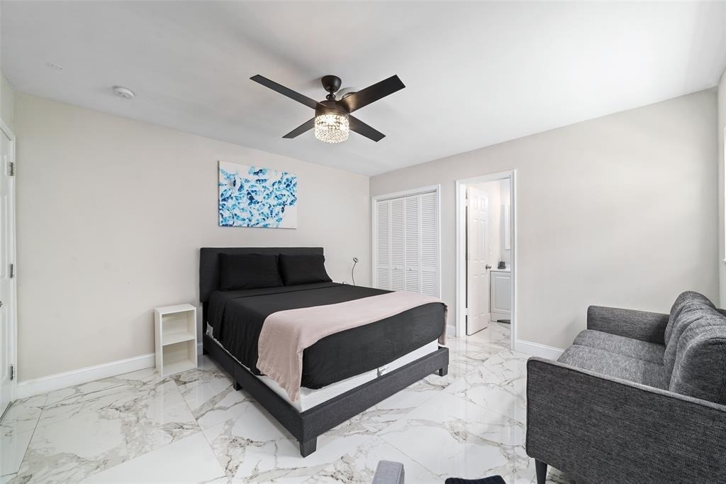 1479 Se 4th Avenue - Photo 2