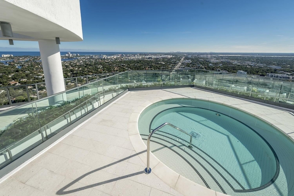 500 E Las Olas Boulevard - Photo 19