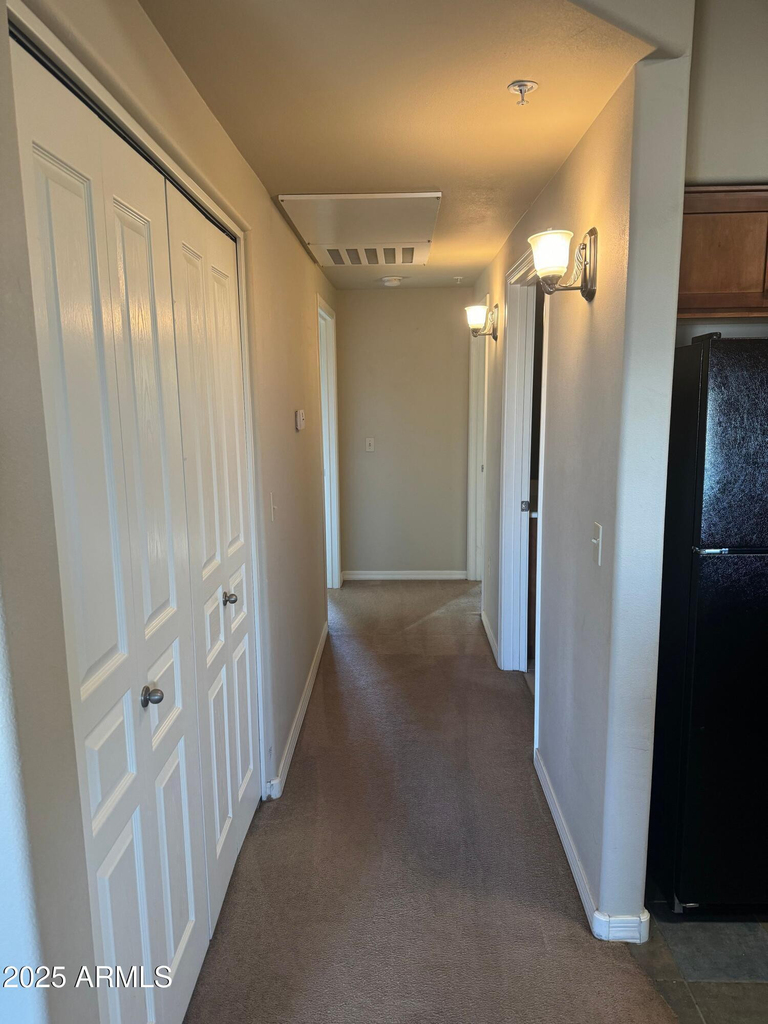 1117 E 8th Street - Photo 4