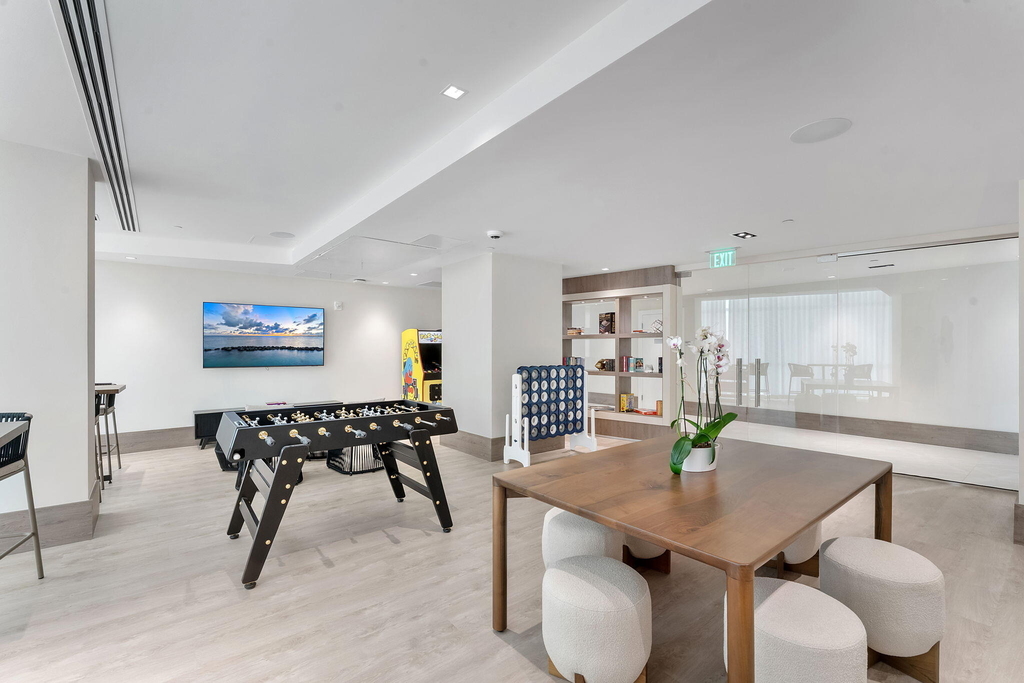 220 Lake Shore Drive - Photo 11