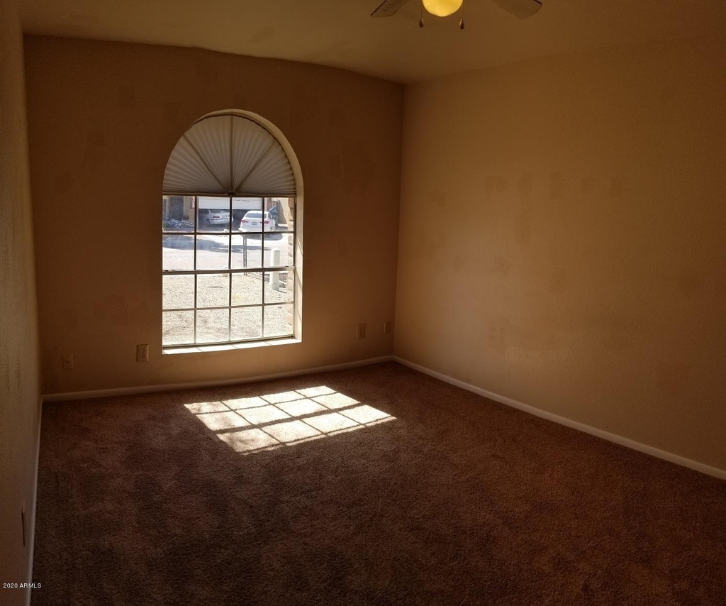 1626 W Beaubien Drive - Photo 14