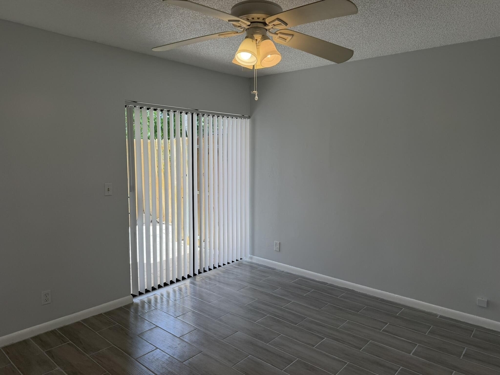 1501 Waterview Circle - Photo 11