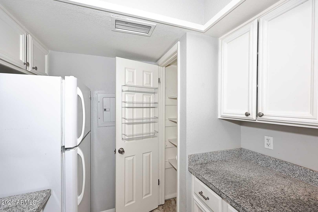 812 E Eugie Avenue - Photo 13