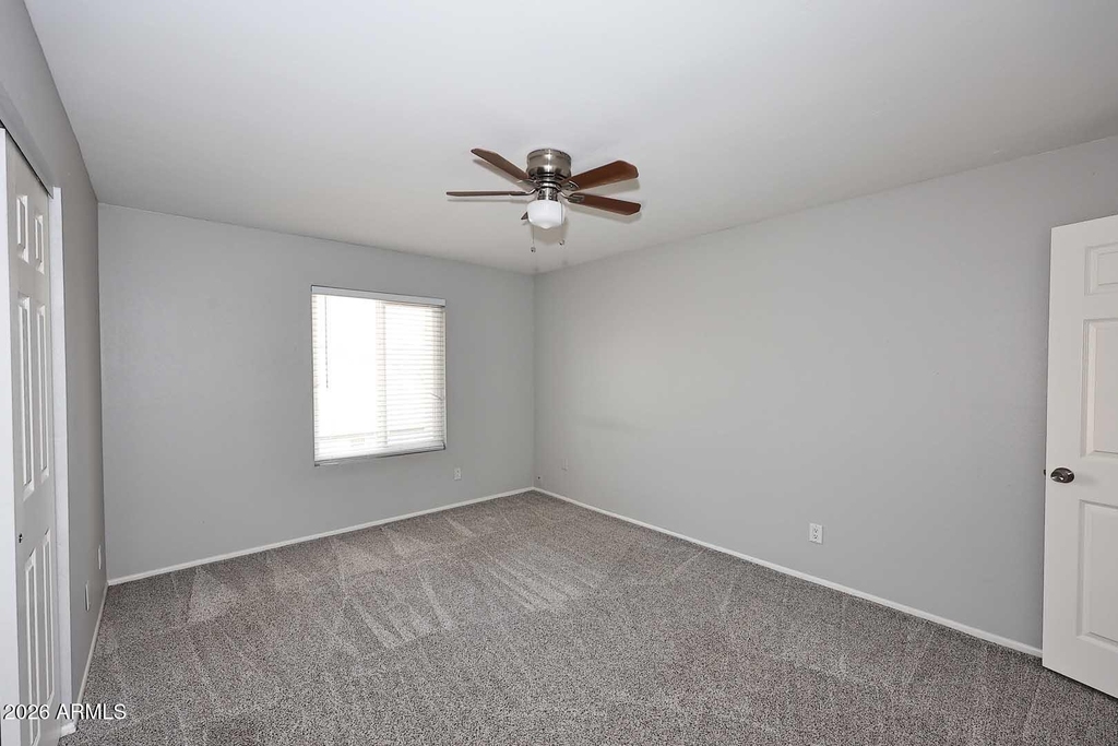 812 E Eugie Avenue - Photo 17
