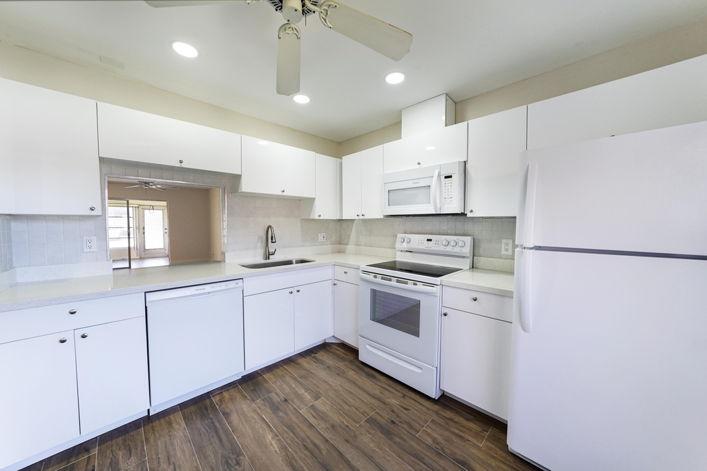 270 Cape Cod Circle - Photo 12