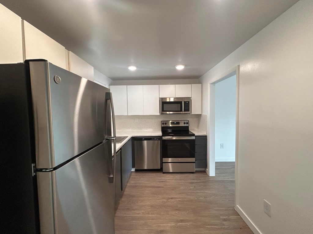 4108 N Pine Island Road - Photo 12