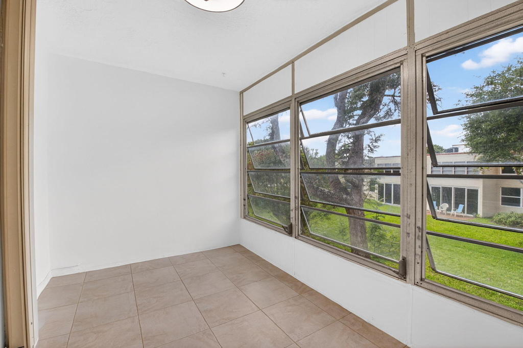 10 Willowbrook Lane - Photo 1