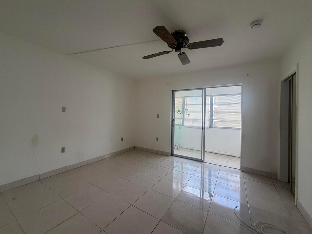 20210 Ne 2nd Avenue - Photo 11