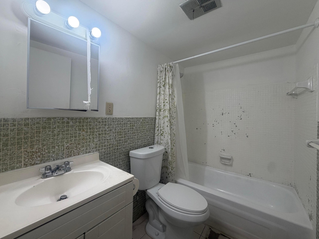 20210 Ne 2nd Avenue - Photo 8