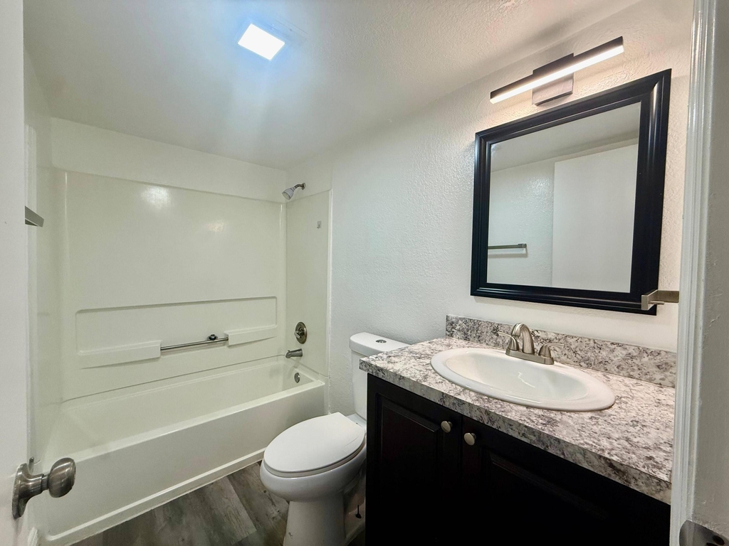 726 Sw 81st Avenue - Photo 1