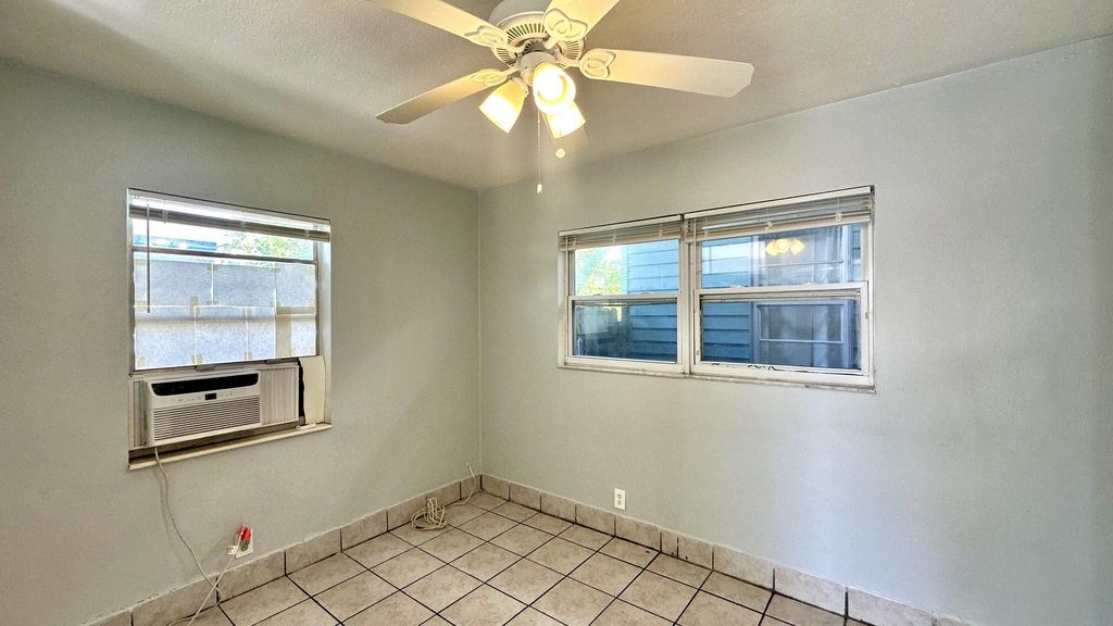 601 N K Street - Photo 4