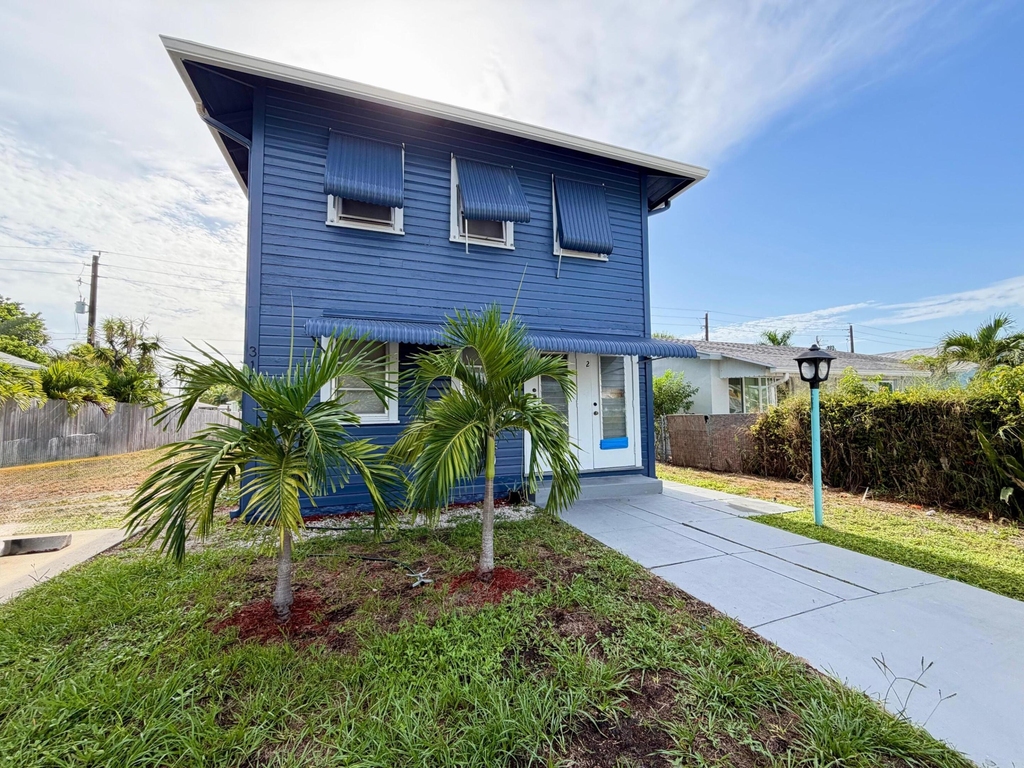 318 S K Street - Photo 0
