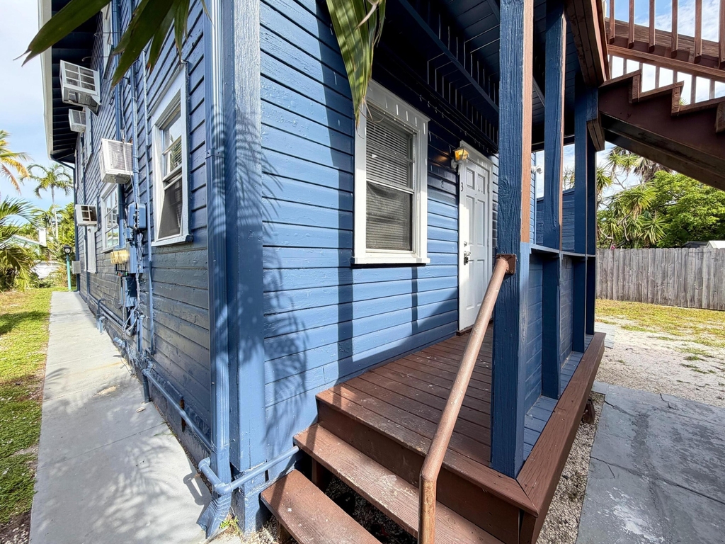 318 S K Street - Photo 10