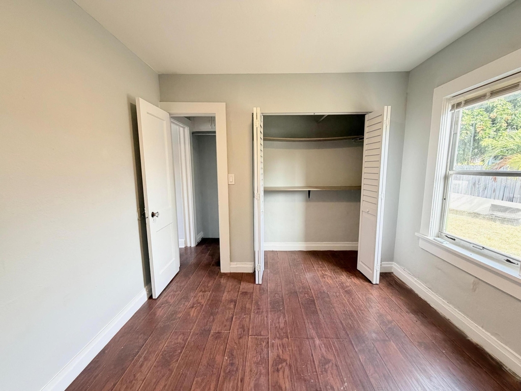 318 S K Street - Photo 8