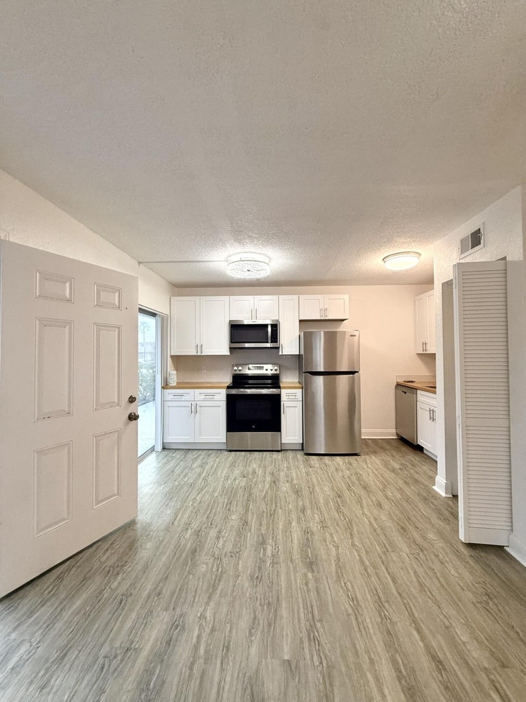 436 Auburn - Photo 19
