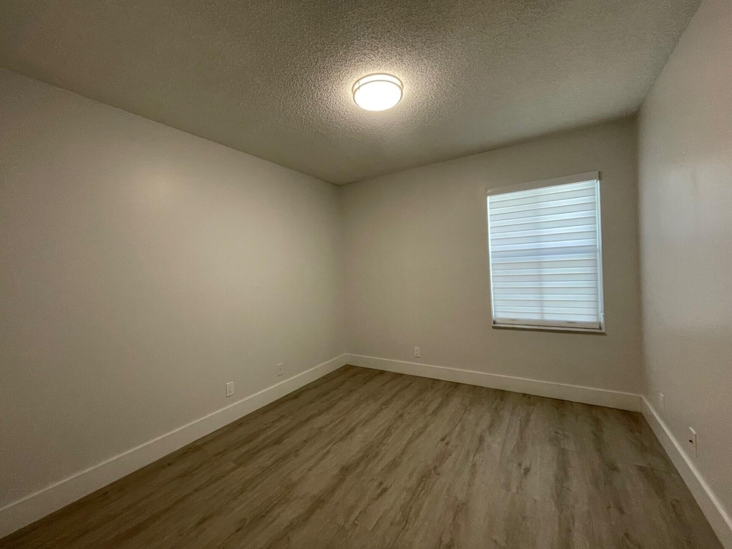 4293 Laurel Ridge Circle - Photo 17