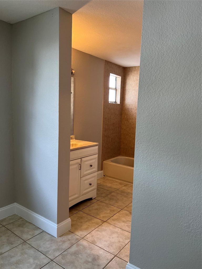 8265 Nw 192nd Terrace - Photo 9