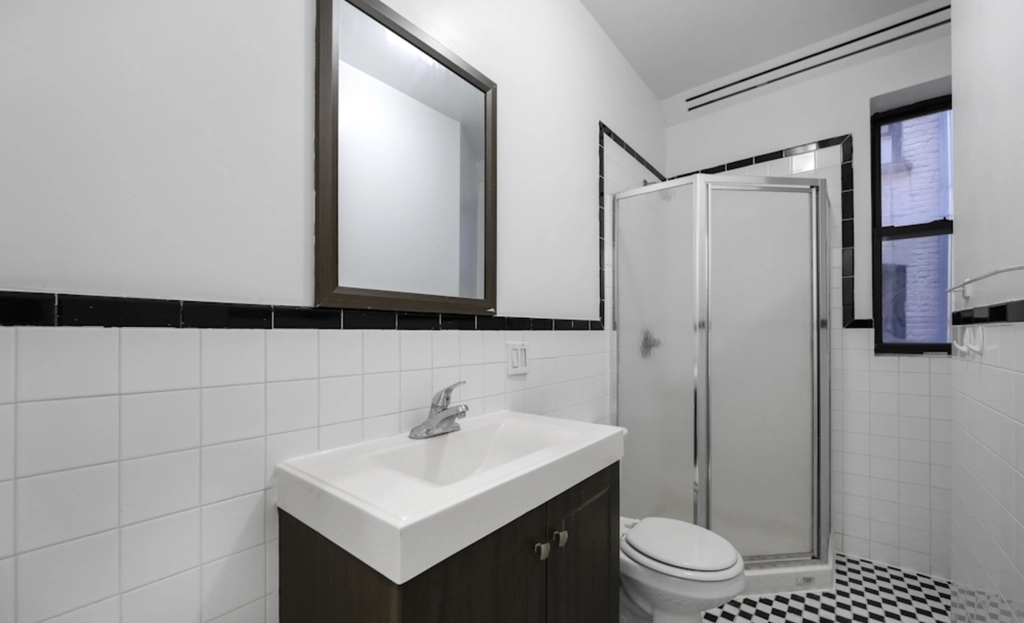 Claremont Avenue, Unit 04 - Photo 5
