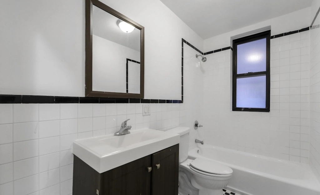 Claremont Avenue, Unit 04 - Photo 4